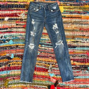 AE Tomgirl Stretch size 2/4 MAKE OFFER